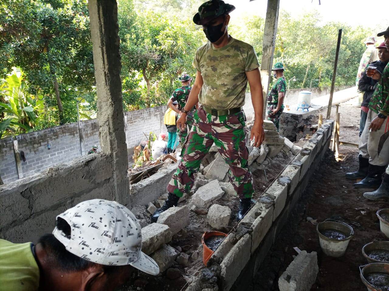 SINERGI SATGAS TMMD BERSAMA MASYARAKAT