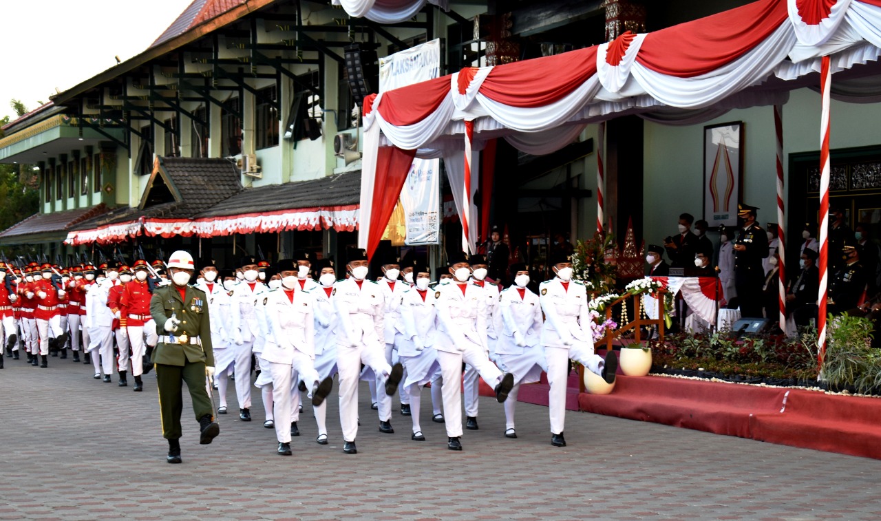 Dandim 0734/Kota Yogyakarta Hadiri Upacara Penurunan Bendera Merah Putih