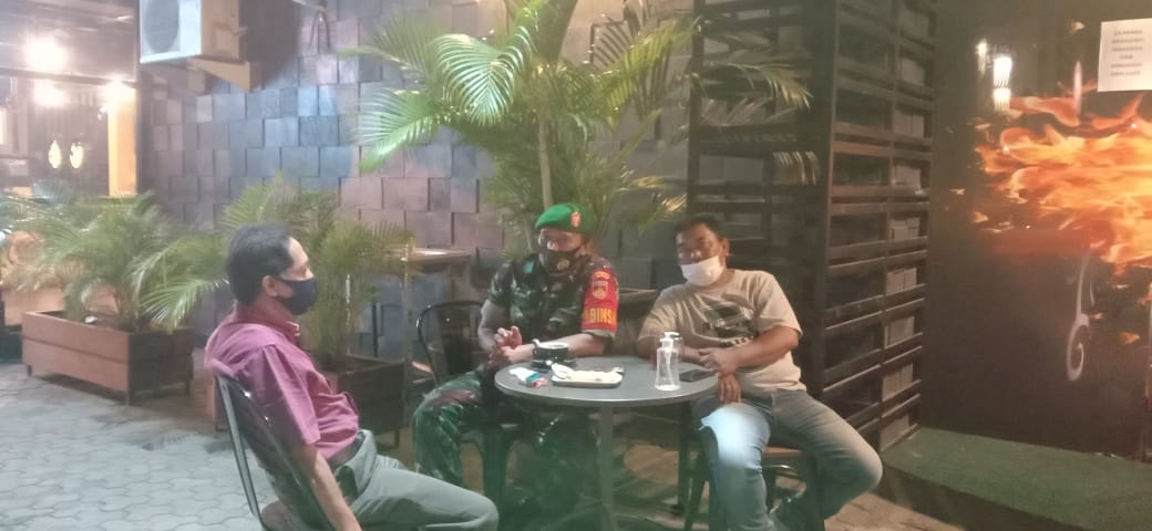 WARUNG CAFETARIA MENJADI SASARAN KOMSOS BABINSA PAKUALAMAN