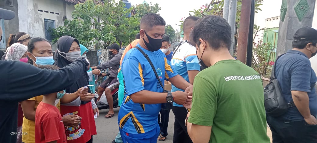 JALAN SEHAT SARAN BABINSA WIROBRAJAN GUNA KOMUNIKASI SOSIAL DENGAN MASYARAKAT