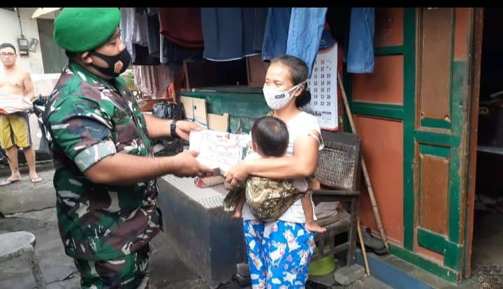 BLUSUKKAN BABINSA KORAMIL 06/MERGANGSAN DATANGI WARGA YANG ANAKNYA SAKIT 