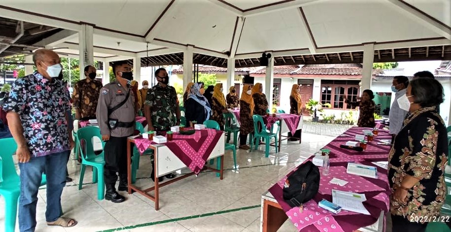 Babinsa Demangan Hadiri Launching Dapur Balita Peduli Covid-19 di Kelurahan Demangan Tahun 2022