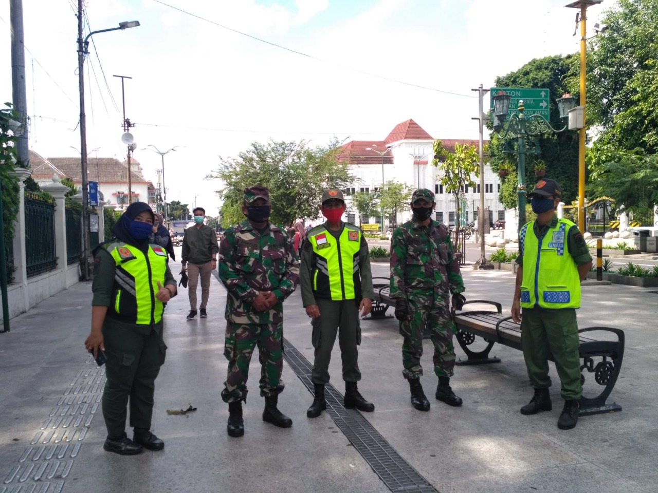 Edukasi dan Himbauan Kepada Pengunjung Malioboro  Bersama Forkopimka