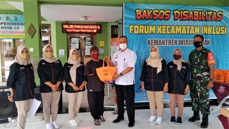 Koramil 10/Wirobrajan Bersama Forum Kecamatan Inklusi (FKI) Gelar Bakti Sosial