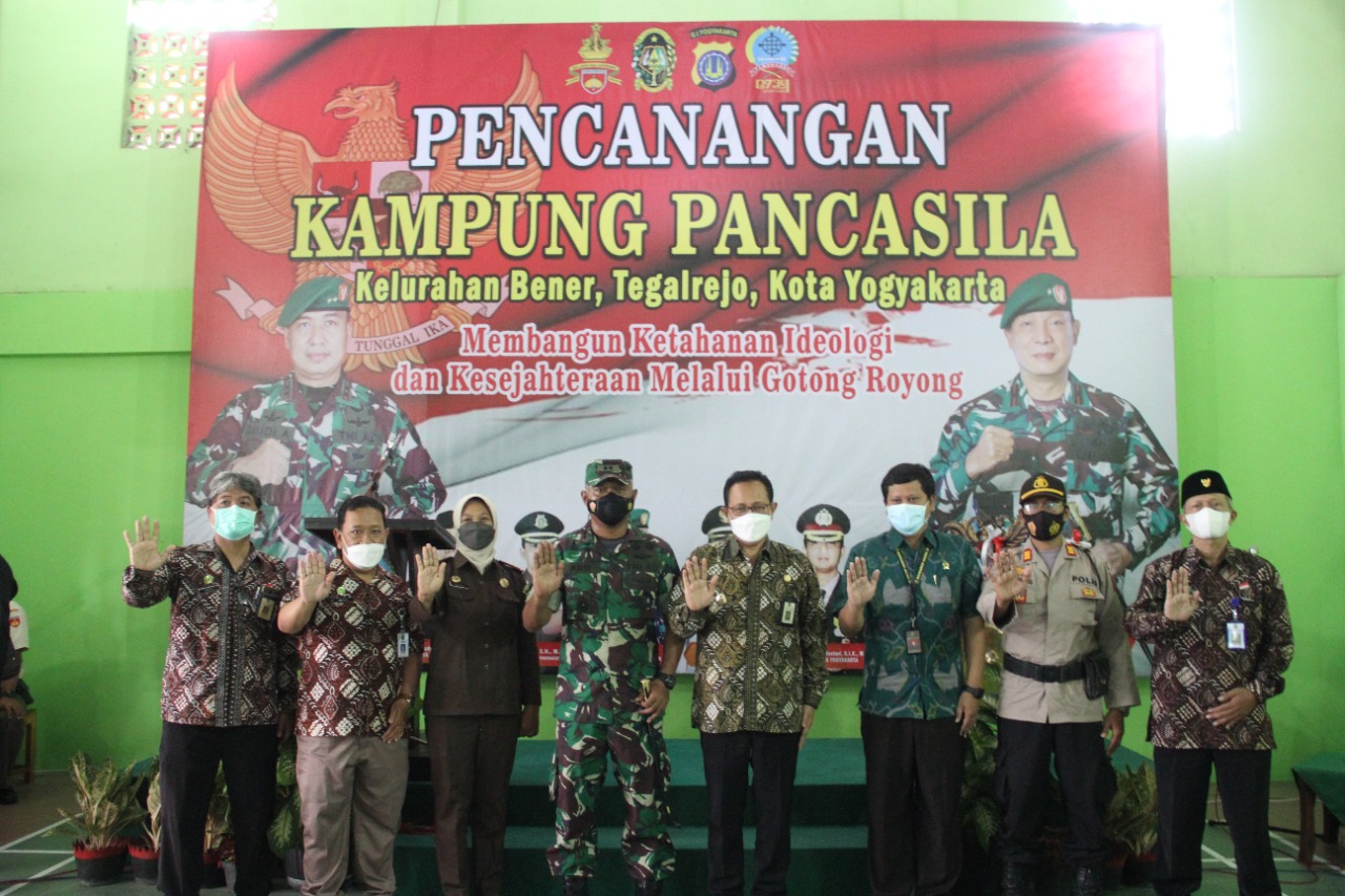 Dandim 0734/Kota Yogyakarta Resmikan Kampung Pancasila di Kelurahan Bener